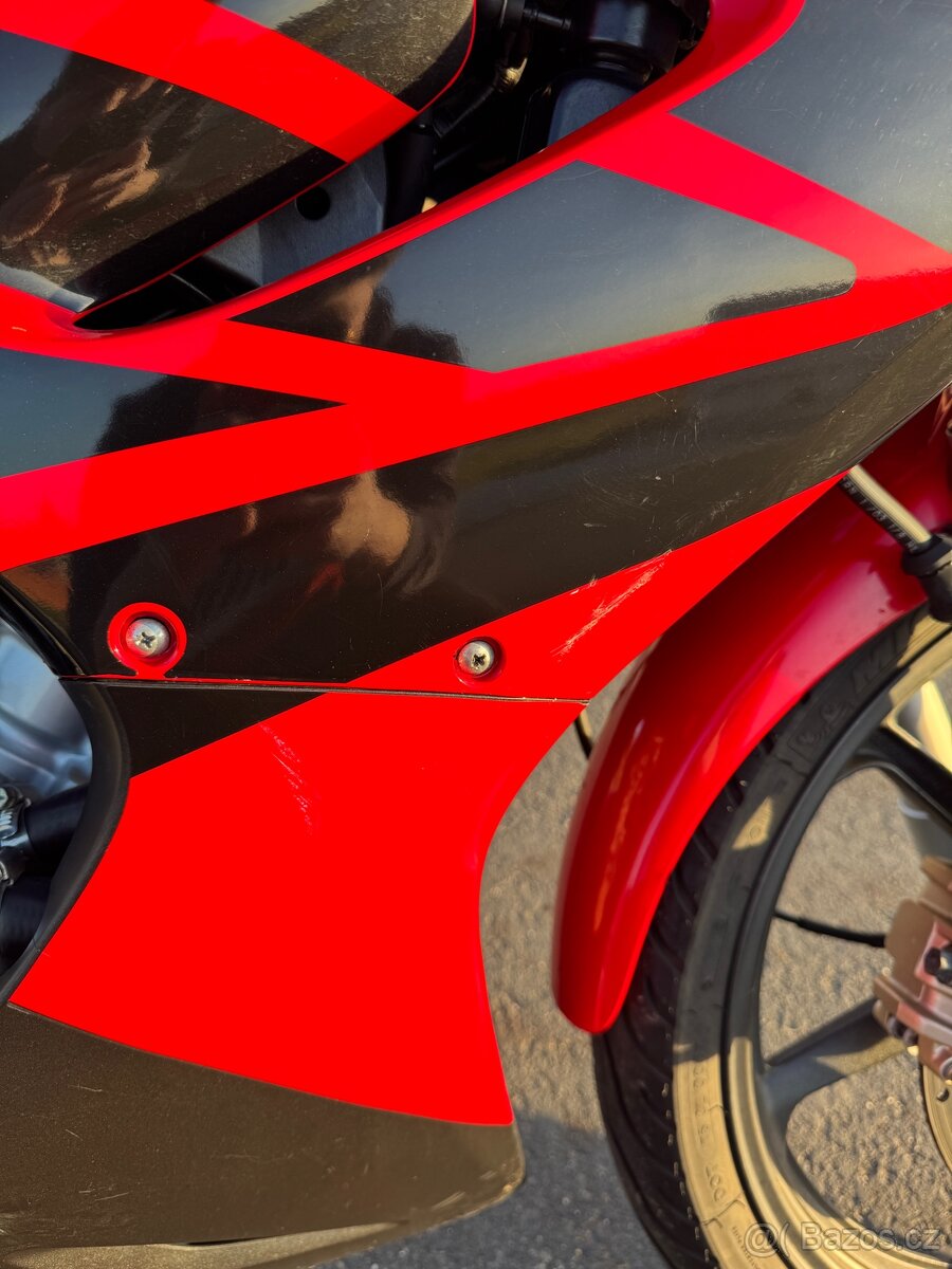 Honda CBR 125R - 6