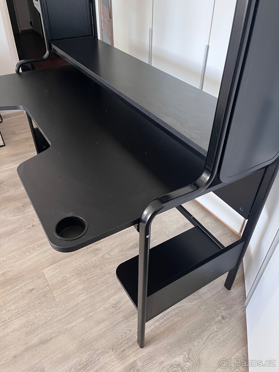 Herní stůl Fredde Ikea - 6