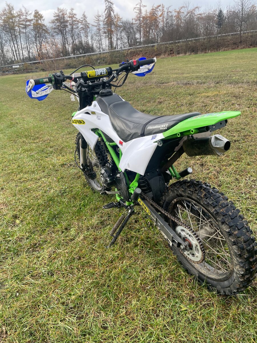 Minirocket Defender 150 - 6