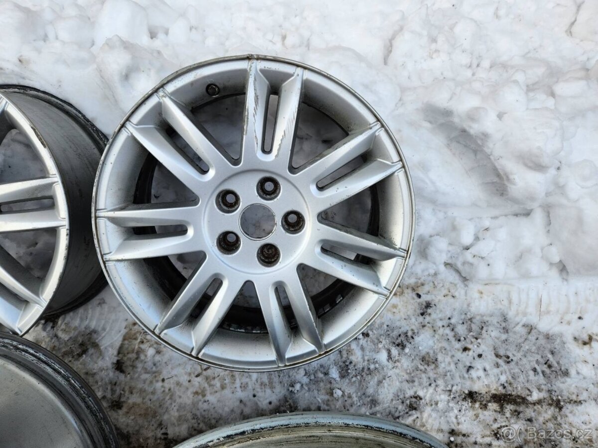 sada Alu kola disky renault Monterrey - 6