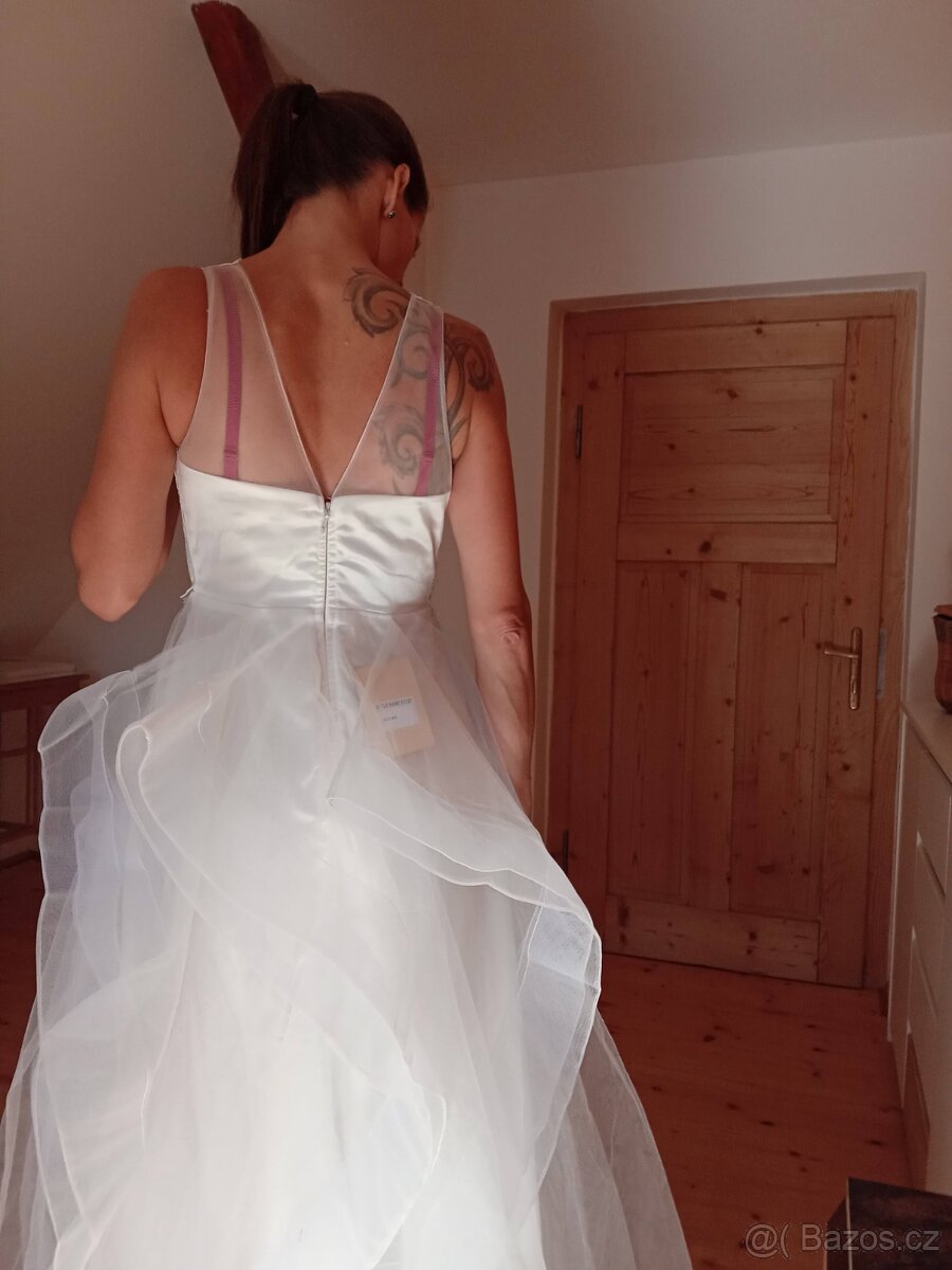 Svatební šaty - 6