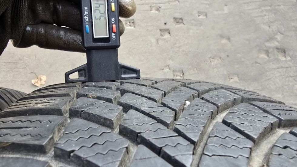 Zimní pneu 205/55/17 Bridgestone - 6