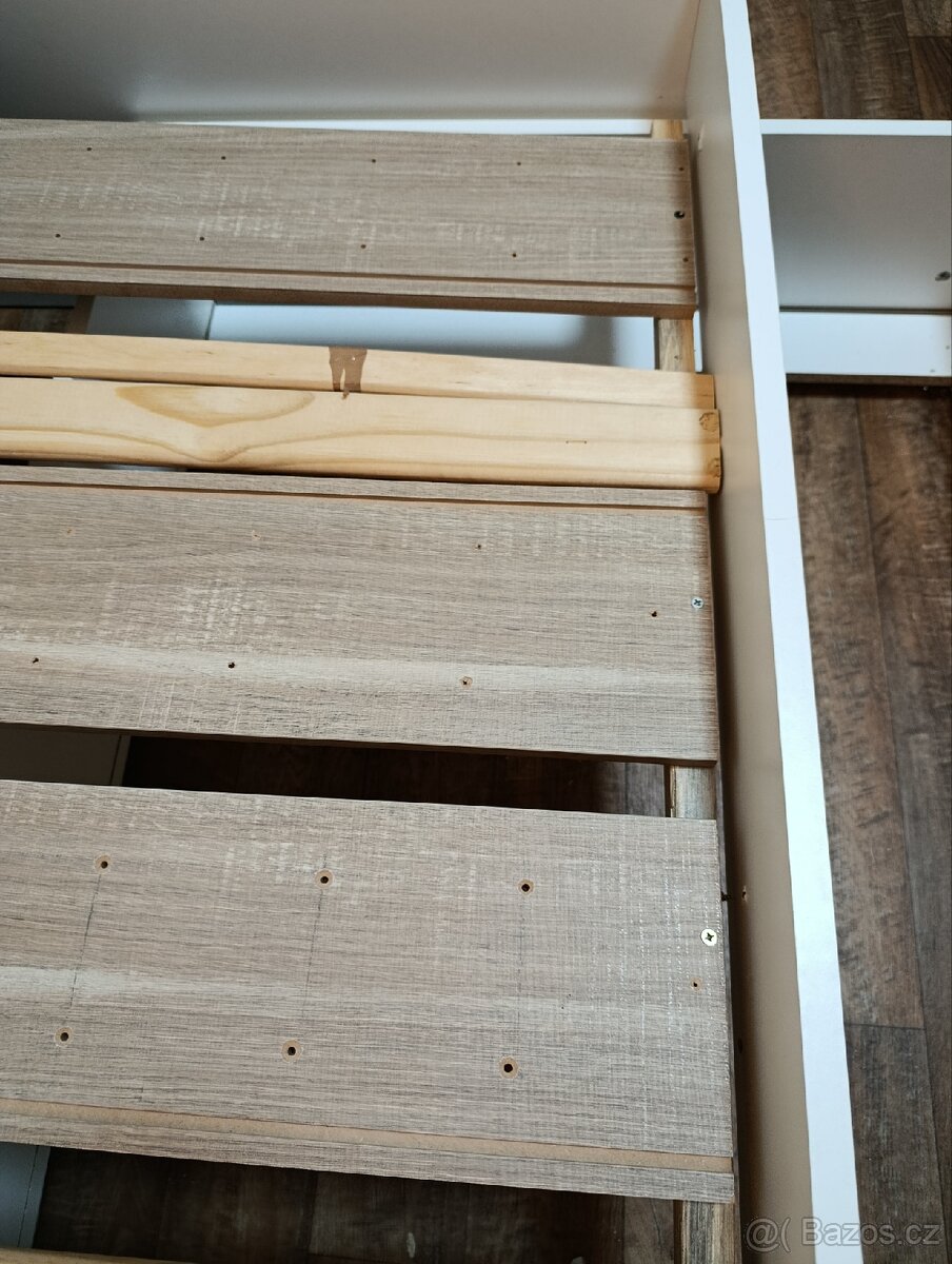 Prodám postel s matrací a šuplíky - 6