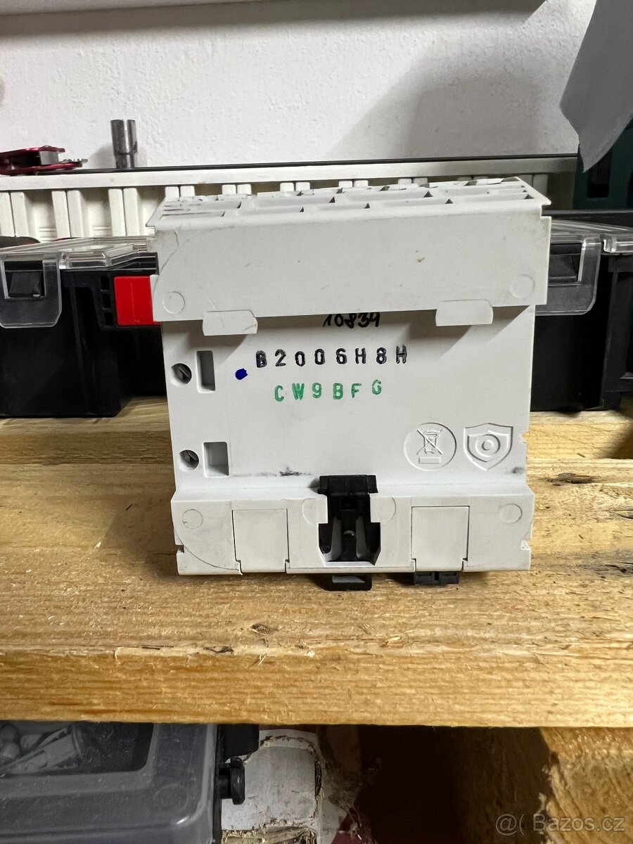 Proudový chránič EATON xEffect 63A / 30mA – 4P - 6