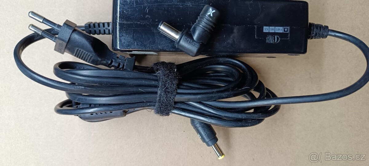 Nabíječka notebooku Trust 15-16-19,5V, 4,62A č.3 - 6