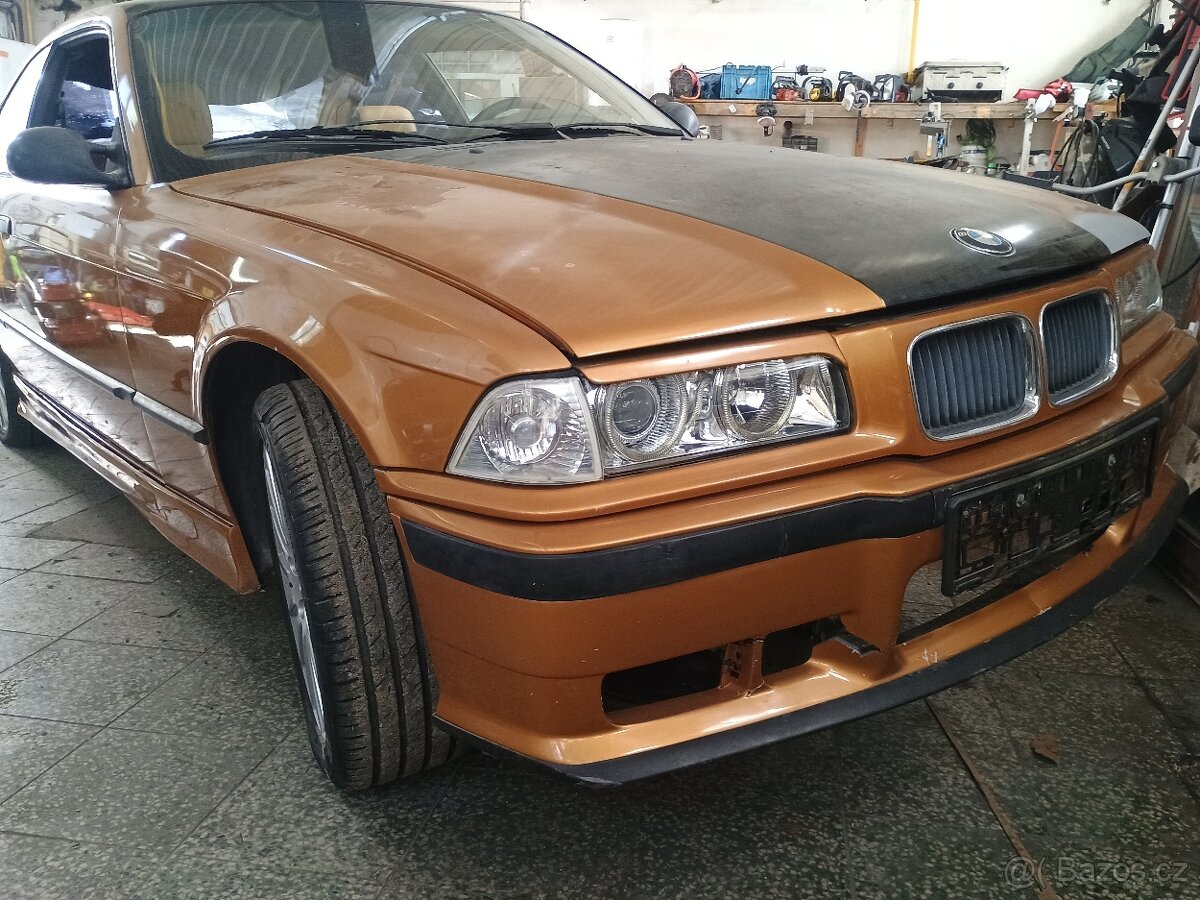 BMW 318is - 6