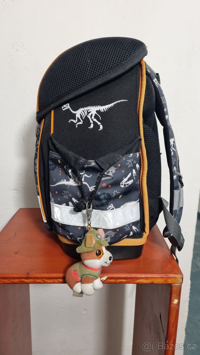 Aktovka s dinosaury. - 6