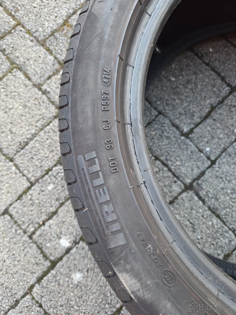 Pneu 225/45 R17 - 6