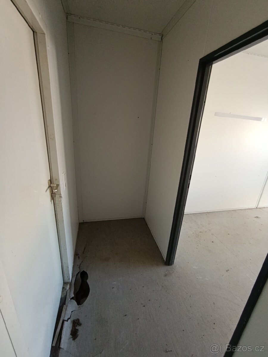 Kancelářský/obytný kontejner CORLEONE ( 3 × 6 a výška2,8m) - 6