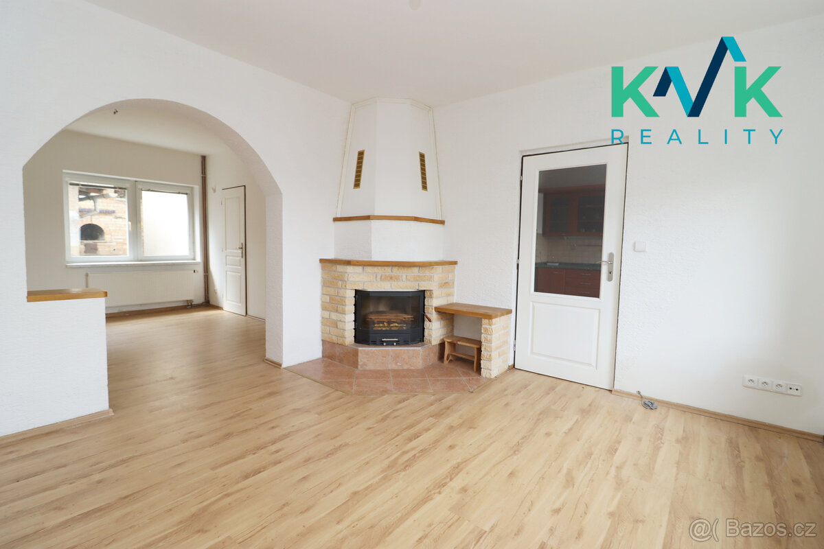 RD 6+2, zahrada, pozemek 734 m2, zateplení, garáž, Karlovy - 6