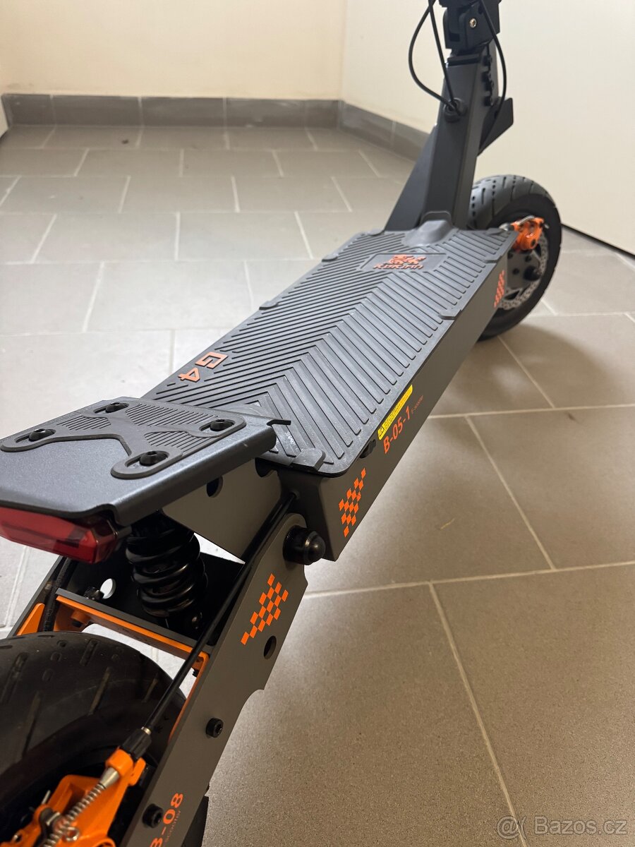 Elektrokoloběžka Kukirin G4 - 6