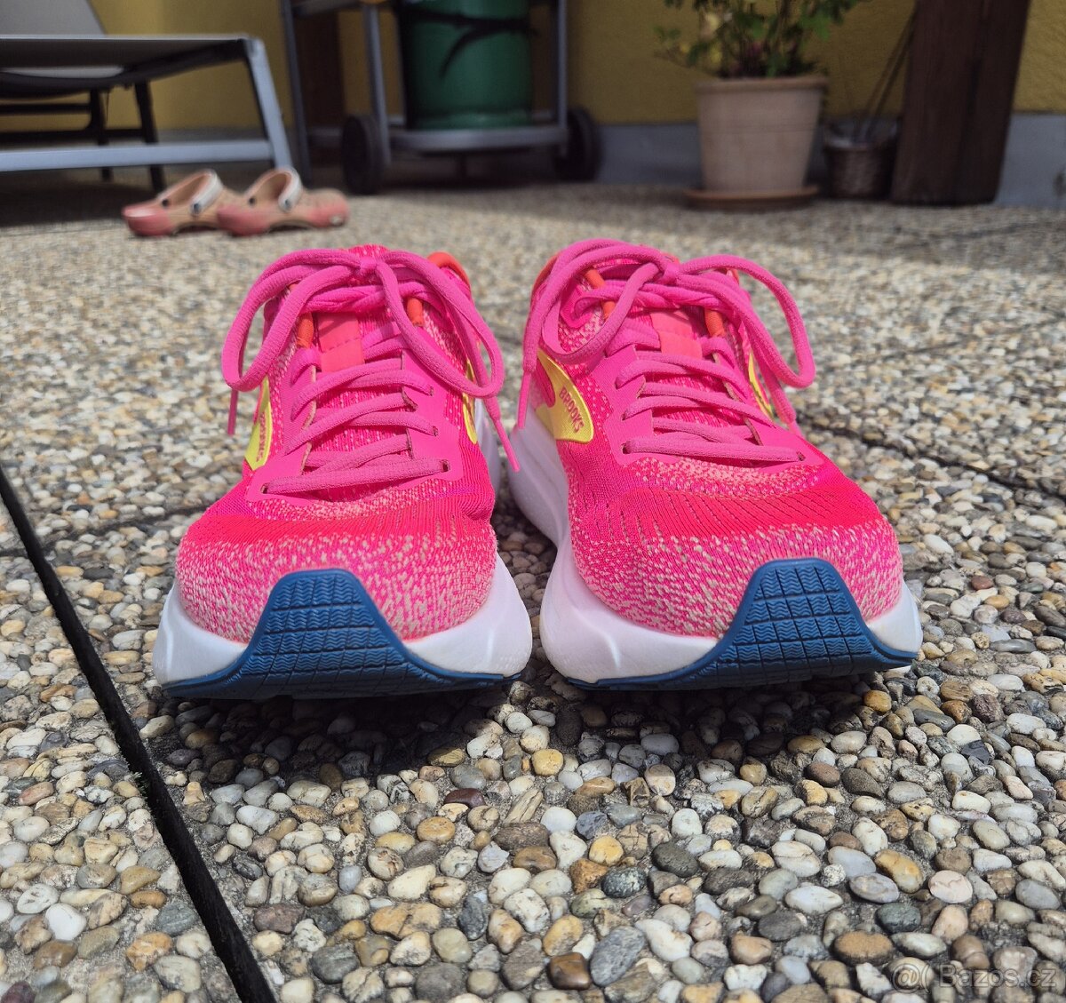 Dámské běžecké boty Brooks Ghost Max 2 W Pink - 6