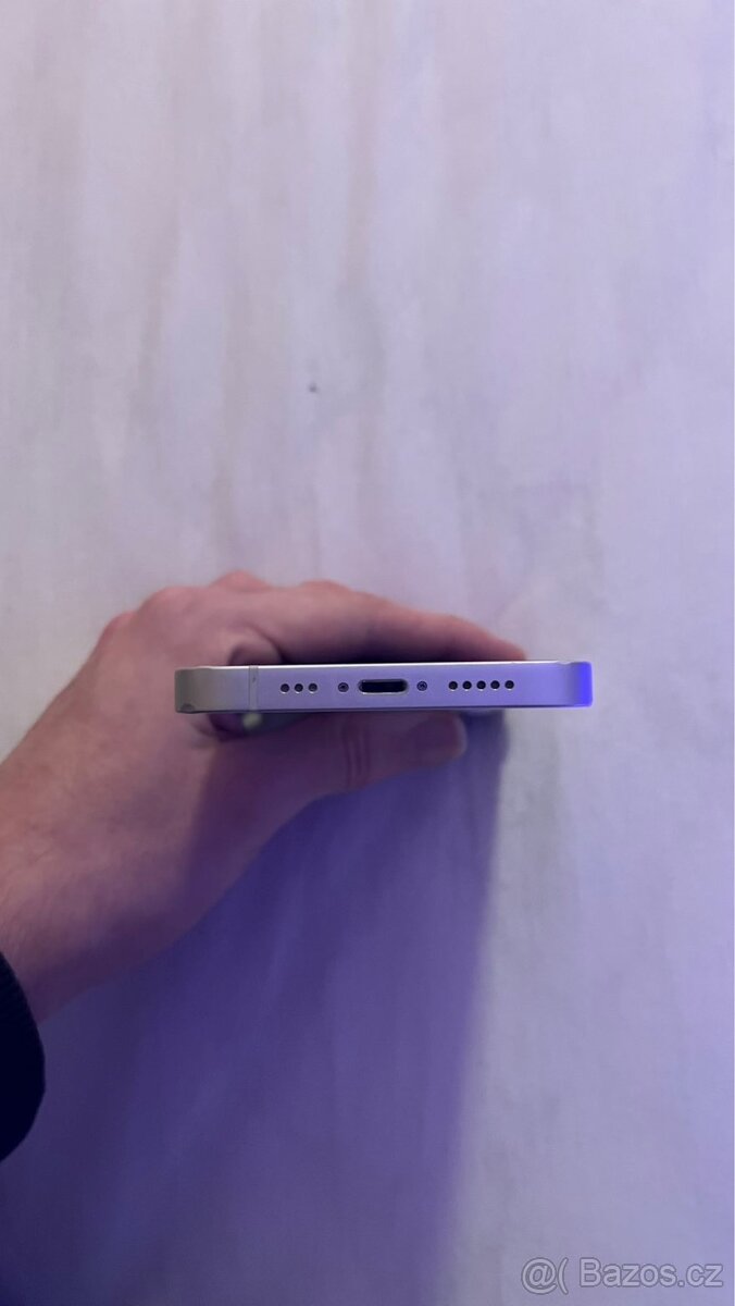 Apple iPhone 13 – 128 GB – bílý (Starlight) - 6
