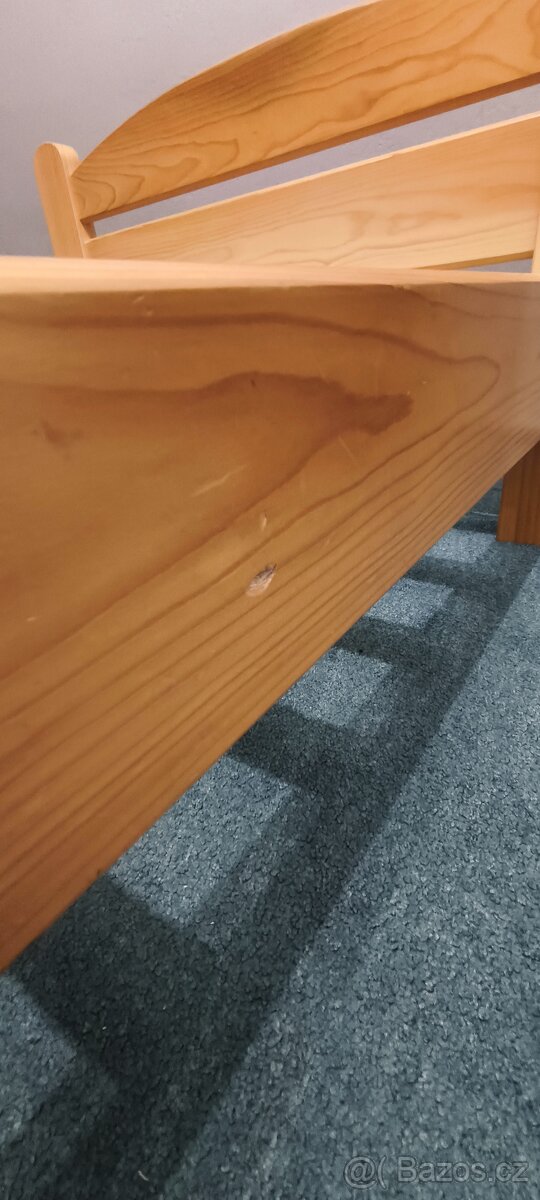 Dřevěná postel - 6