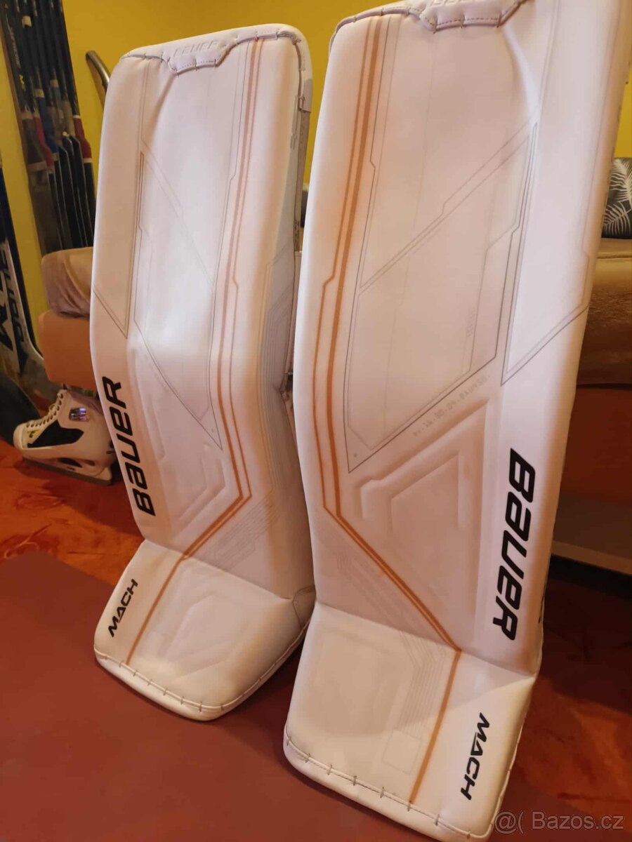 Brankářské betony BAUER SUPREME MACH, sr. M, (34+1), TOP - 6