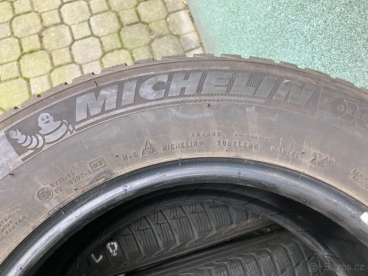 Prodám zimní pneu 215/70R16Michelin - 6