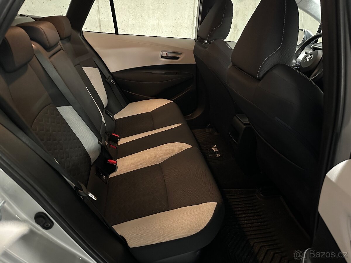 Toyota Corolla s automatem - 6