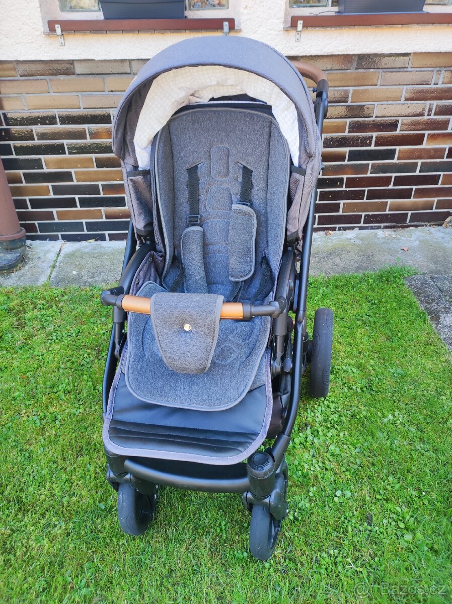 Kočárek + autosedačka - 6