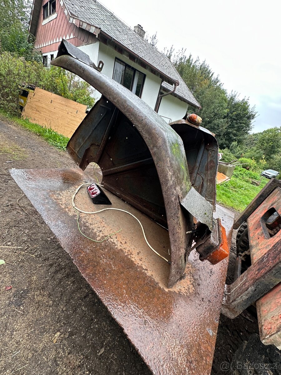 Blatníky zetor 4011 včetně světel - 6