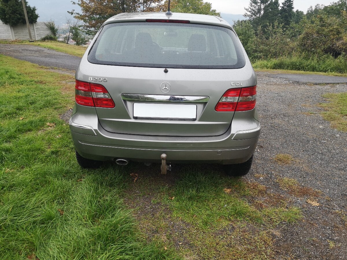 MERCEDES-BENZ B200 DIESEL 2008 TAŽNÉ KLIMA VÝHŘEV SEDAČEK - 6