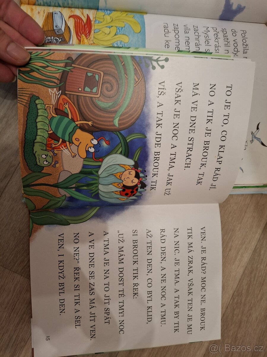 Hračky 50 kusů, Barbie věci, svítící lampa, pop-it, Playmobi - 6