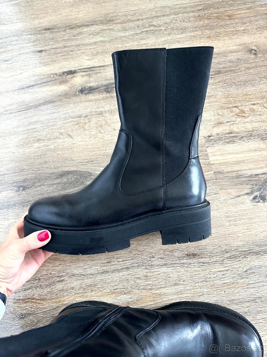 Geox dámské černé kožené kotníkové boty Spherica vel 38 - 39 - 6