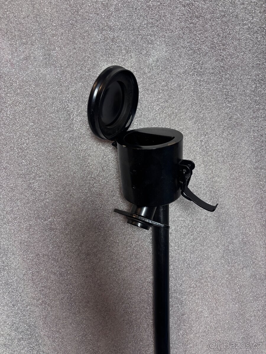 Porsche 356 nálevka oleje do motoru. - 6