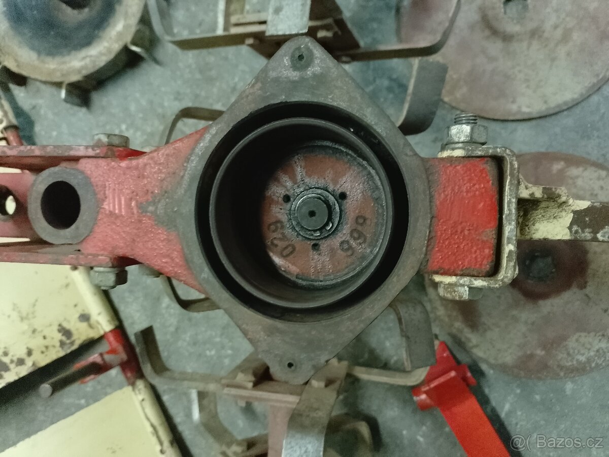 Vari příslušenství,pluh, brány, kypříč, závaží - 6