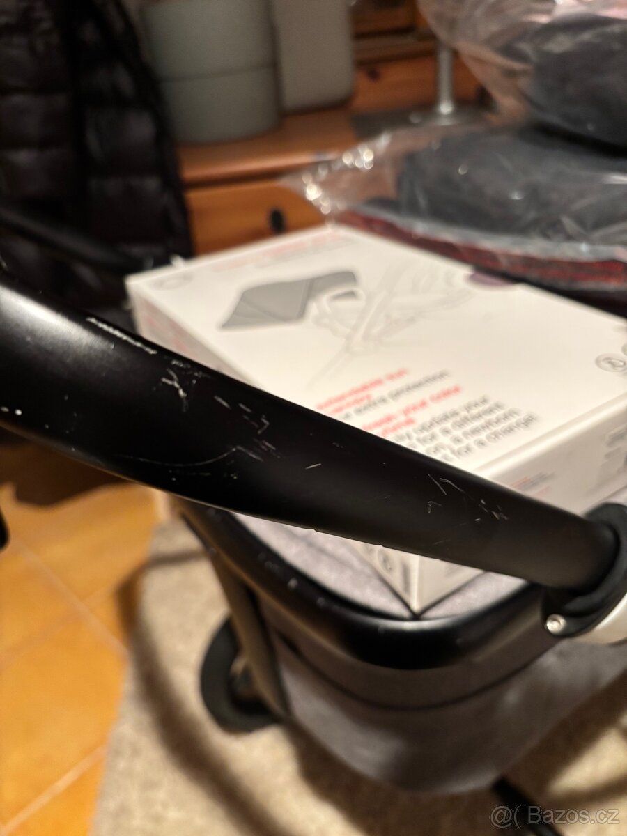 Kočárek Bugaboo fox 2/3 - 6