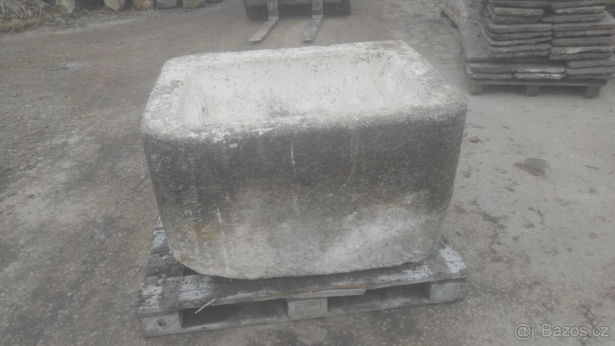 Stará kamenná stírka, kamenka, koryto, 104x80x64 cm - 6