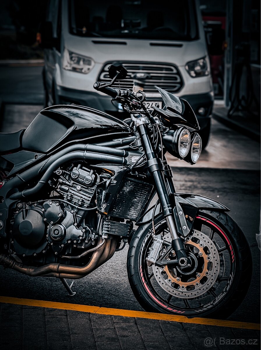 Triumph speed triple 1050 - 6