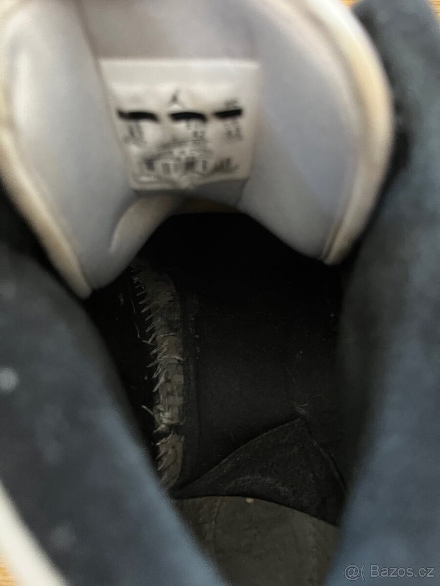 Air Jordan 1 Mid (černo-bílé) - 6