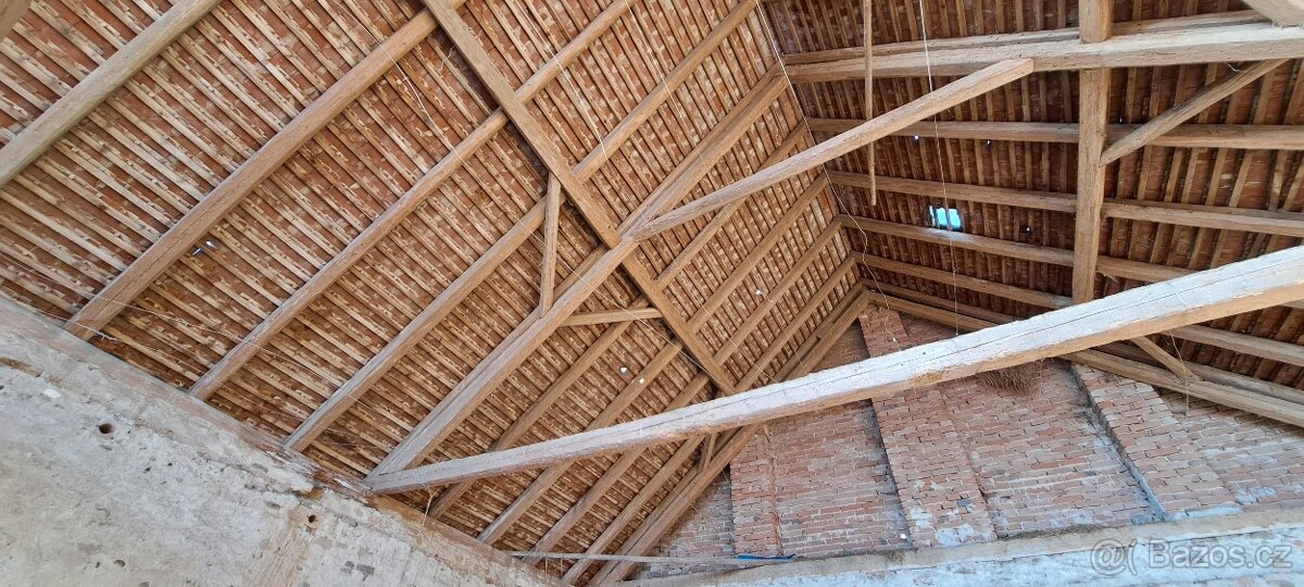 Staré trámy za odvoz. - 6