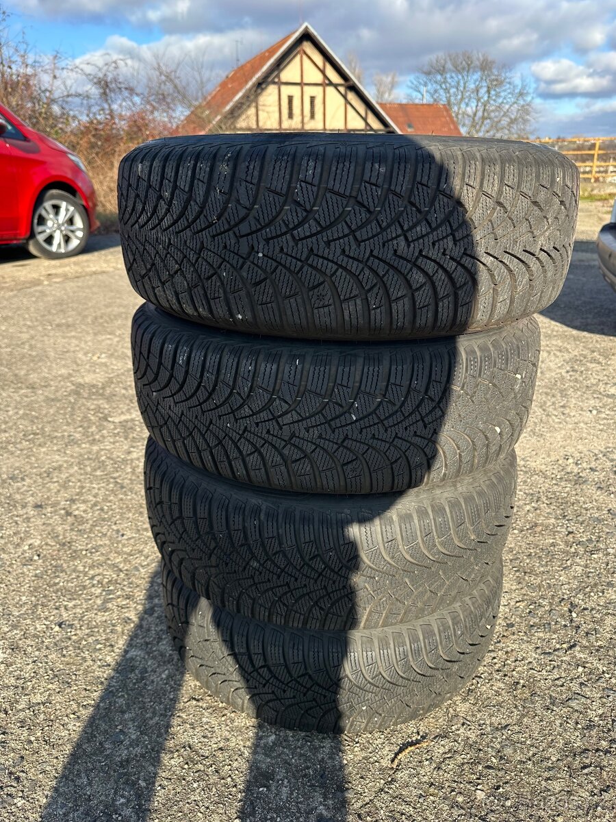 Alu kola Peugeot obutá zimní pneu - 6