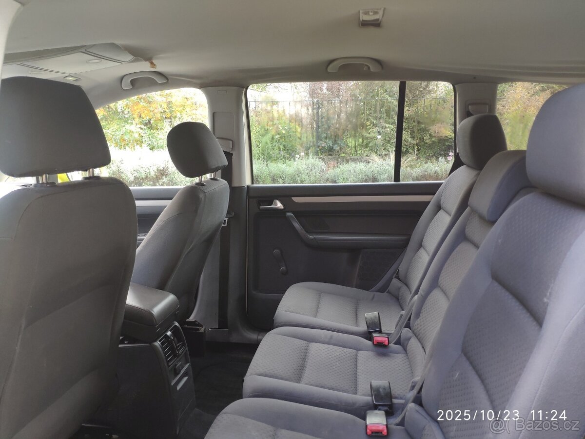 Volkswagen Touran 2.0i CNG, najeto jen 162.000 km - 6