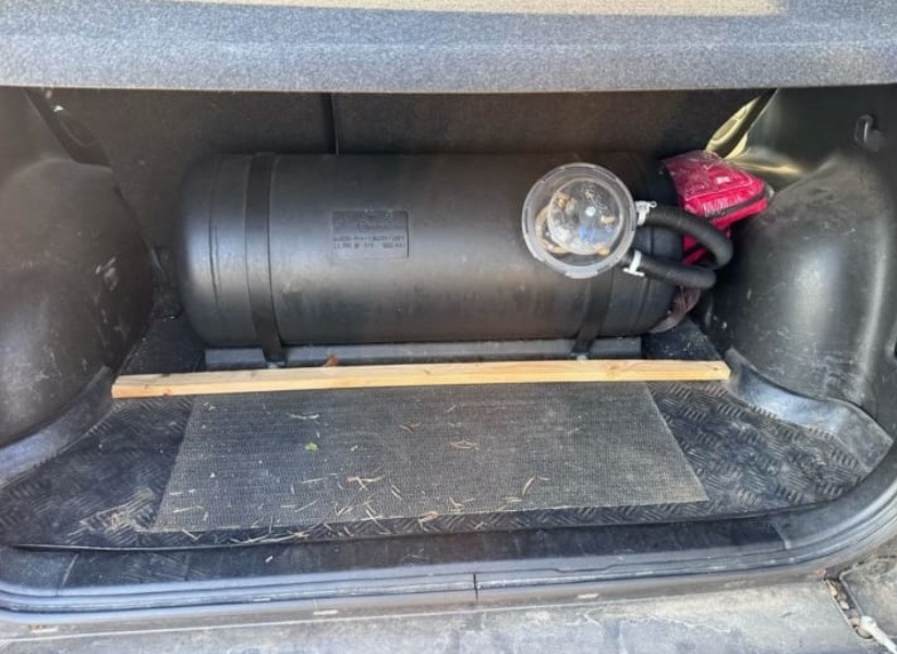 Suzuki Grand Vitara 2.4 benzin LPG 4x4 - 6