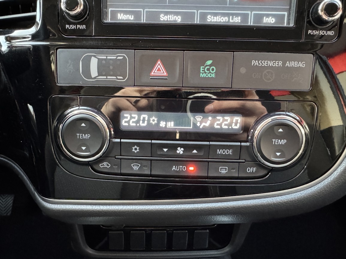 Mitsubishi Outlander 2.0i Mivec Edition Digi Klima Tempomat - 6