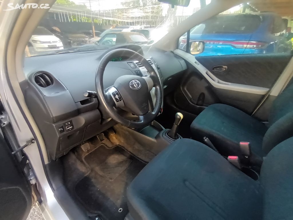 Toyota Yaris, 1.3VVT-I 63KW servisovaný - 6