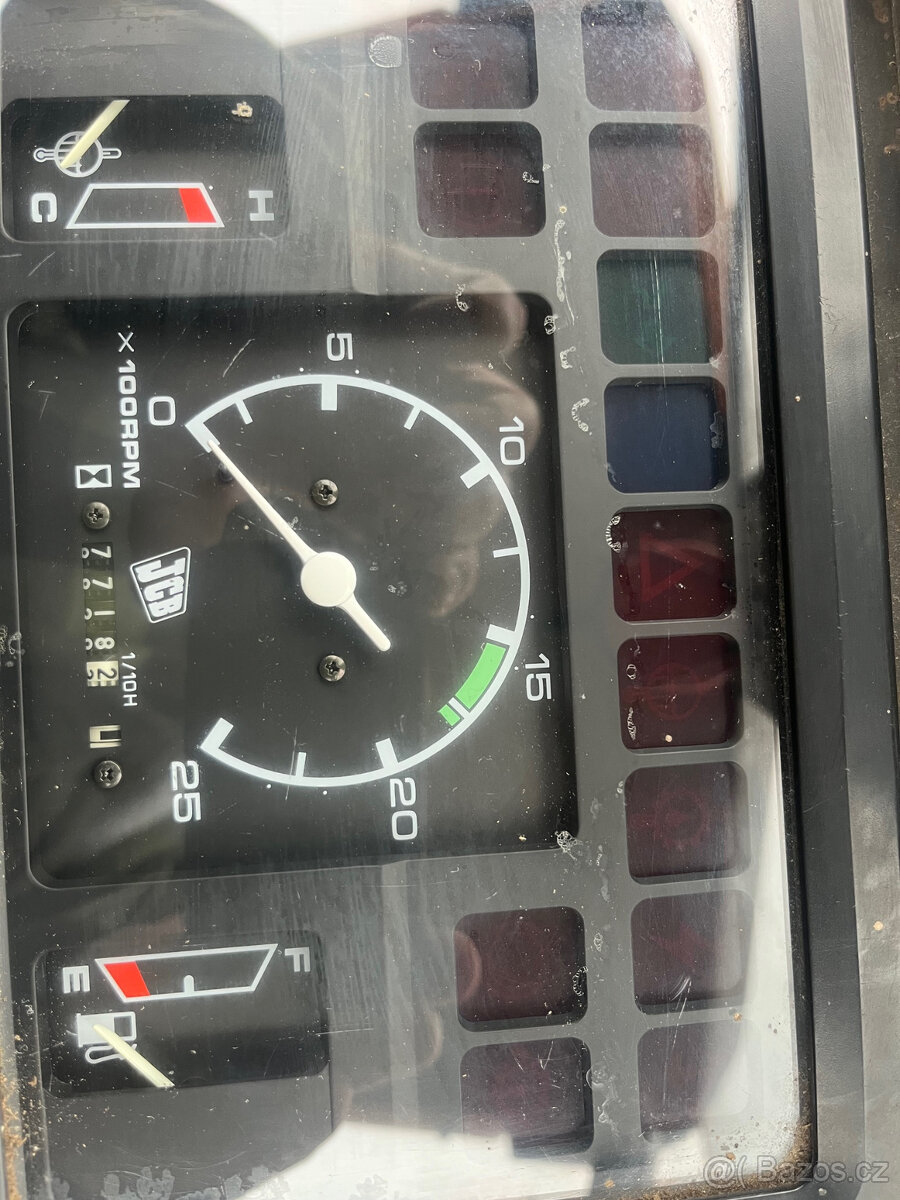 Traktorbagr JCB 2CX - 6