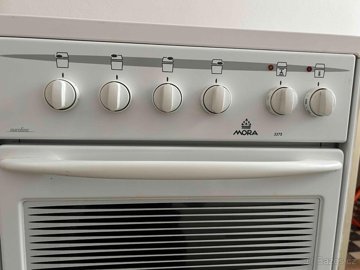 ELEKTRICKÝ SPORÁK - 6