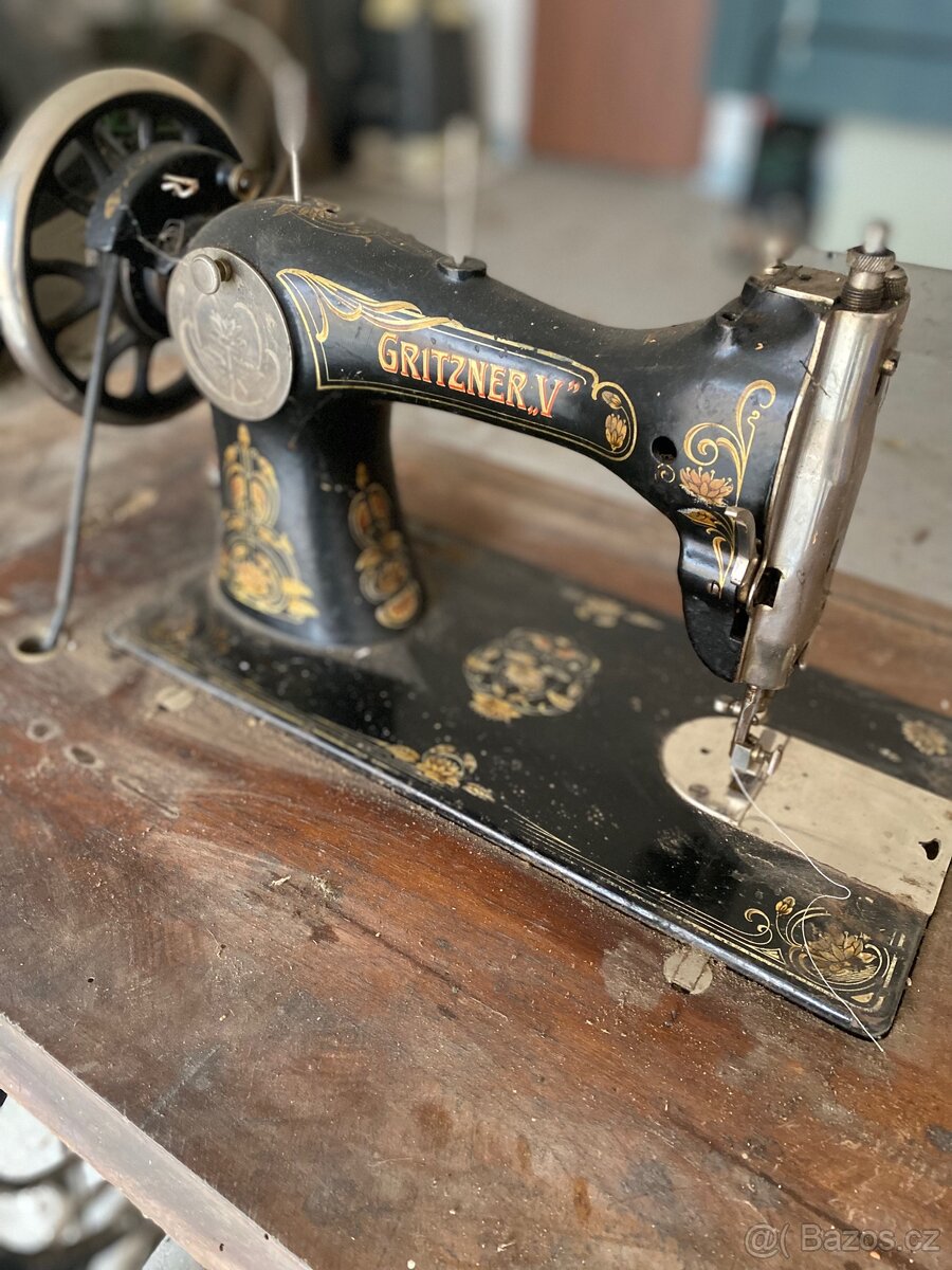 Dva za jednoho - staré šicí stroje - 6
