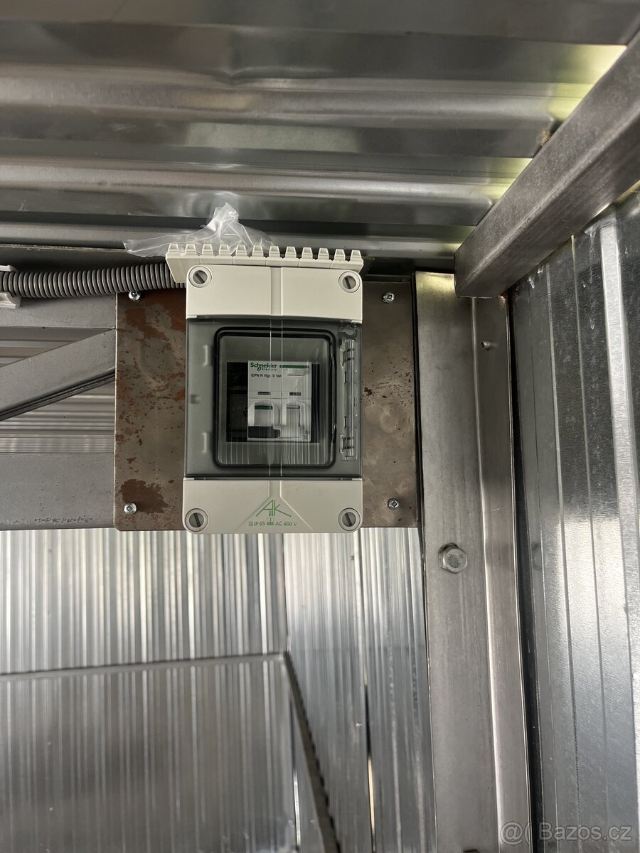 Pronájem garáže Volary - 6