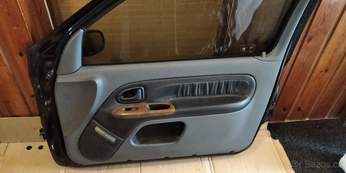 Renault Clio II dveře pravé i levé kompletní - 6
