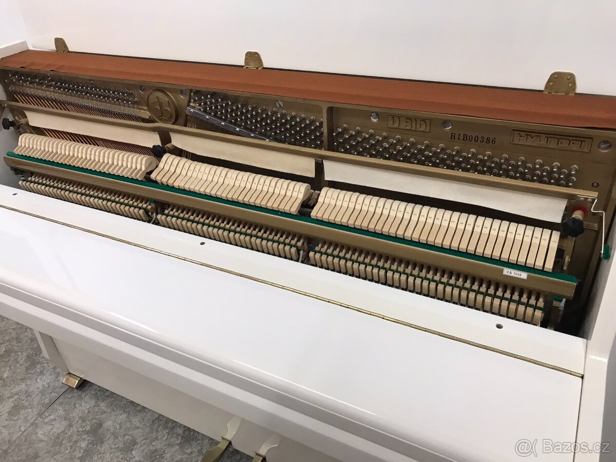 Nabízím pianino HYUNDAI - 6