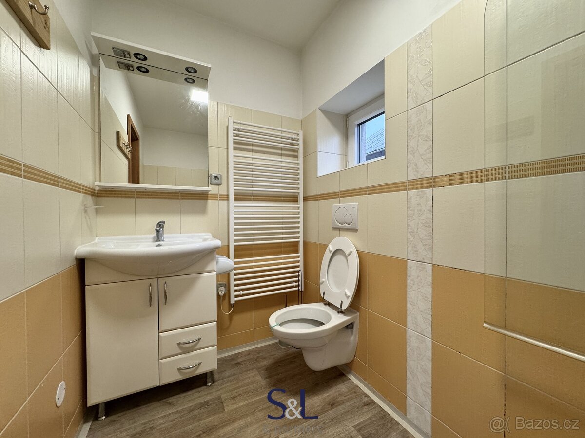 Pronájem bytu 4+kk v Kamenickém Šenově, ulice Palackého - 6