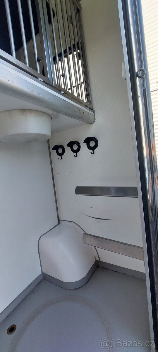 Přepravník koní Renault ATM 5-místný - 6