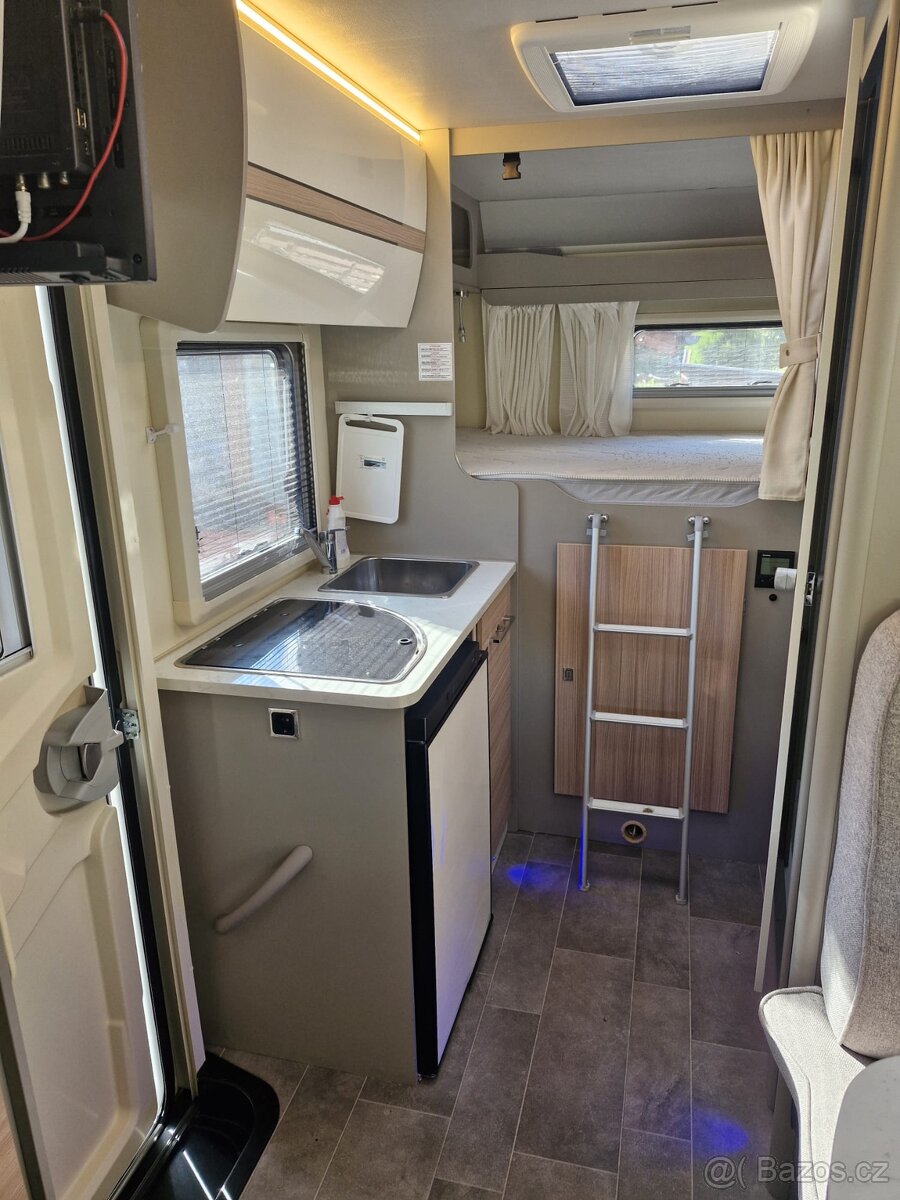 Ahorn 595 alkovna plná výbava - 6