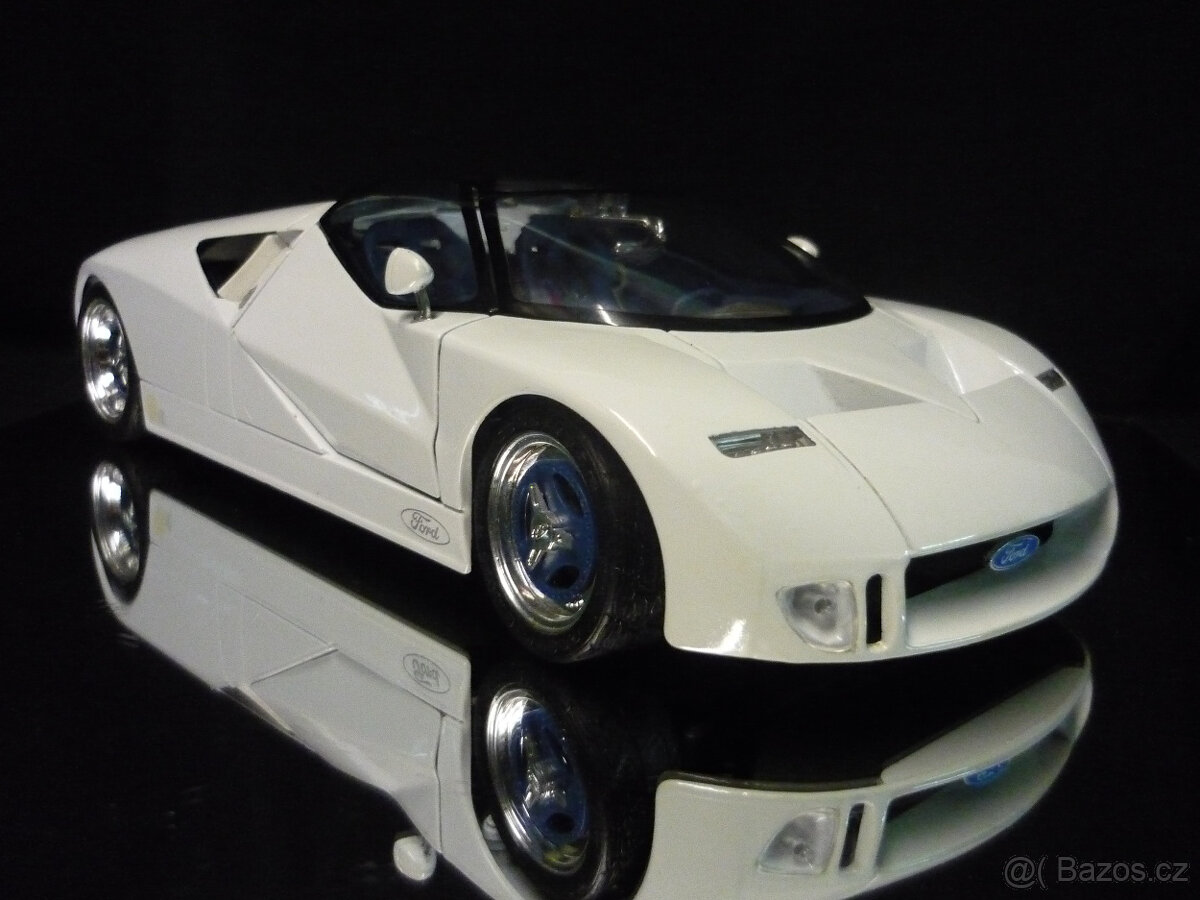 Ford GT90 Maisto 1/18 - 6