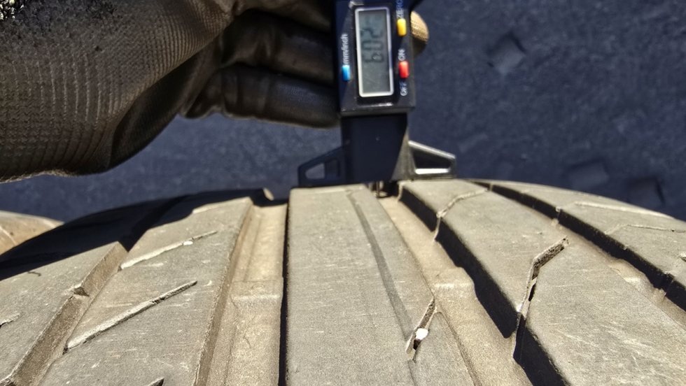 Letní pneumatiky 245/45/19 Continental - 6