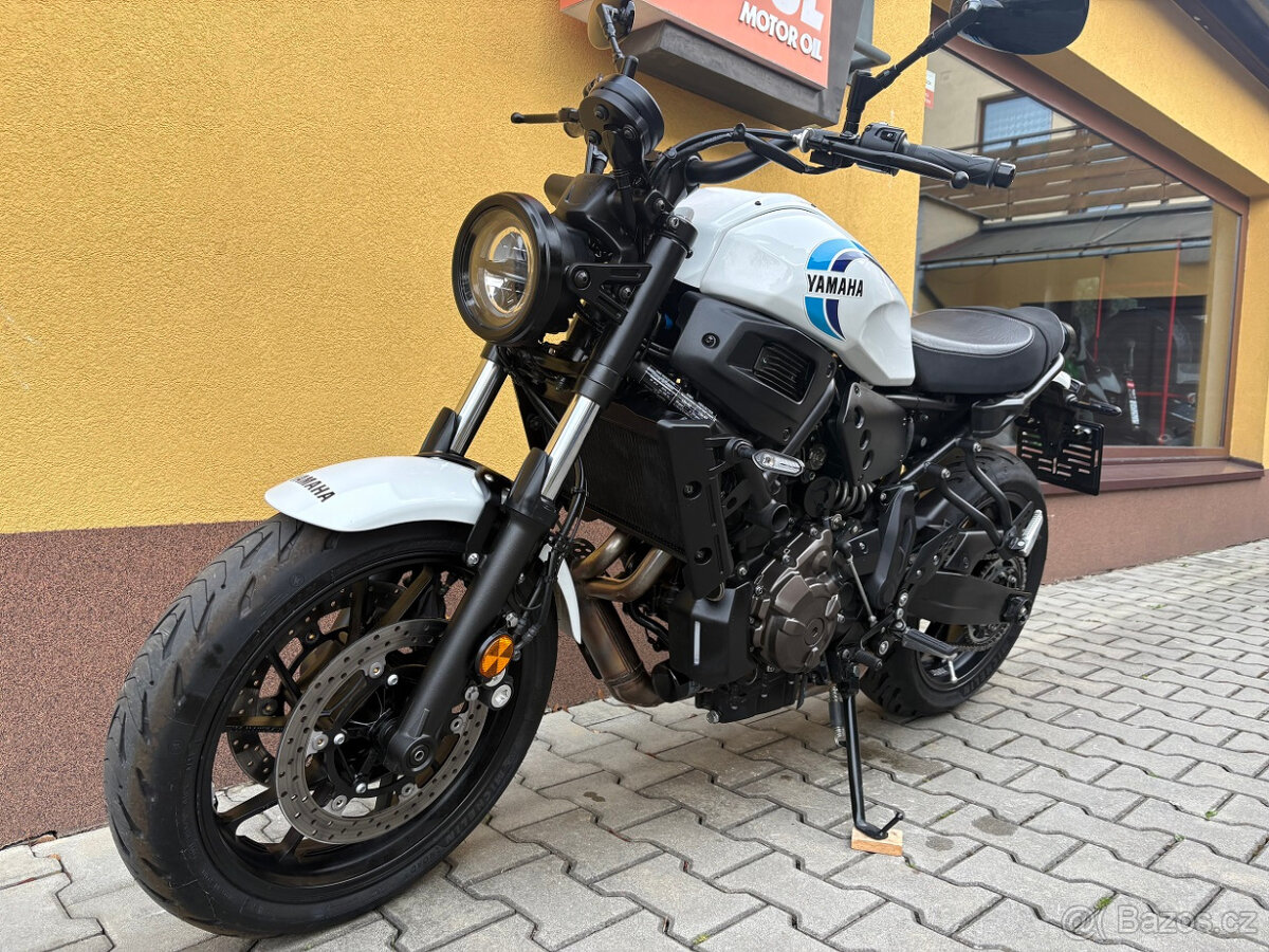Yamaha XSR 700 - 6